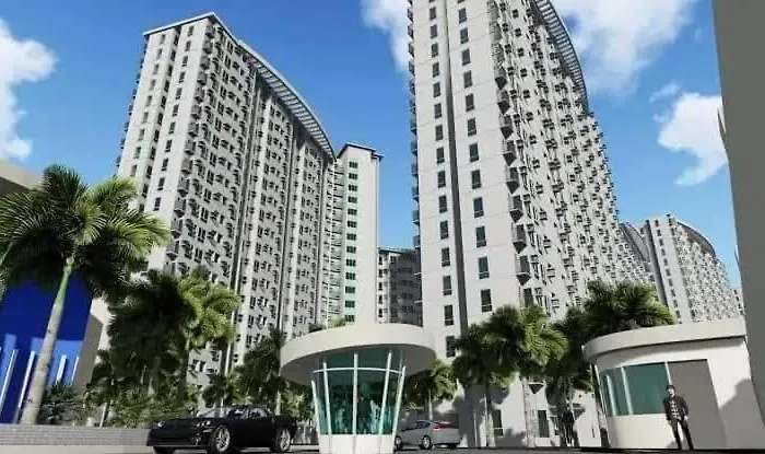 Spacious In Alabang Manille