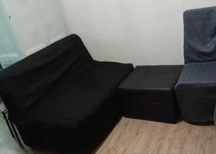 Spacious In Alabang Appartement *